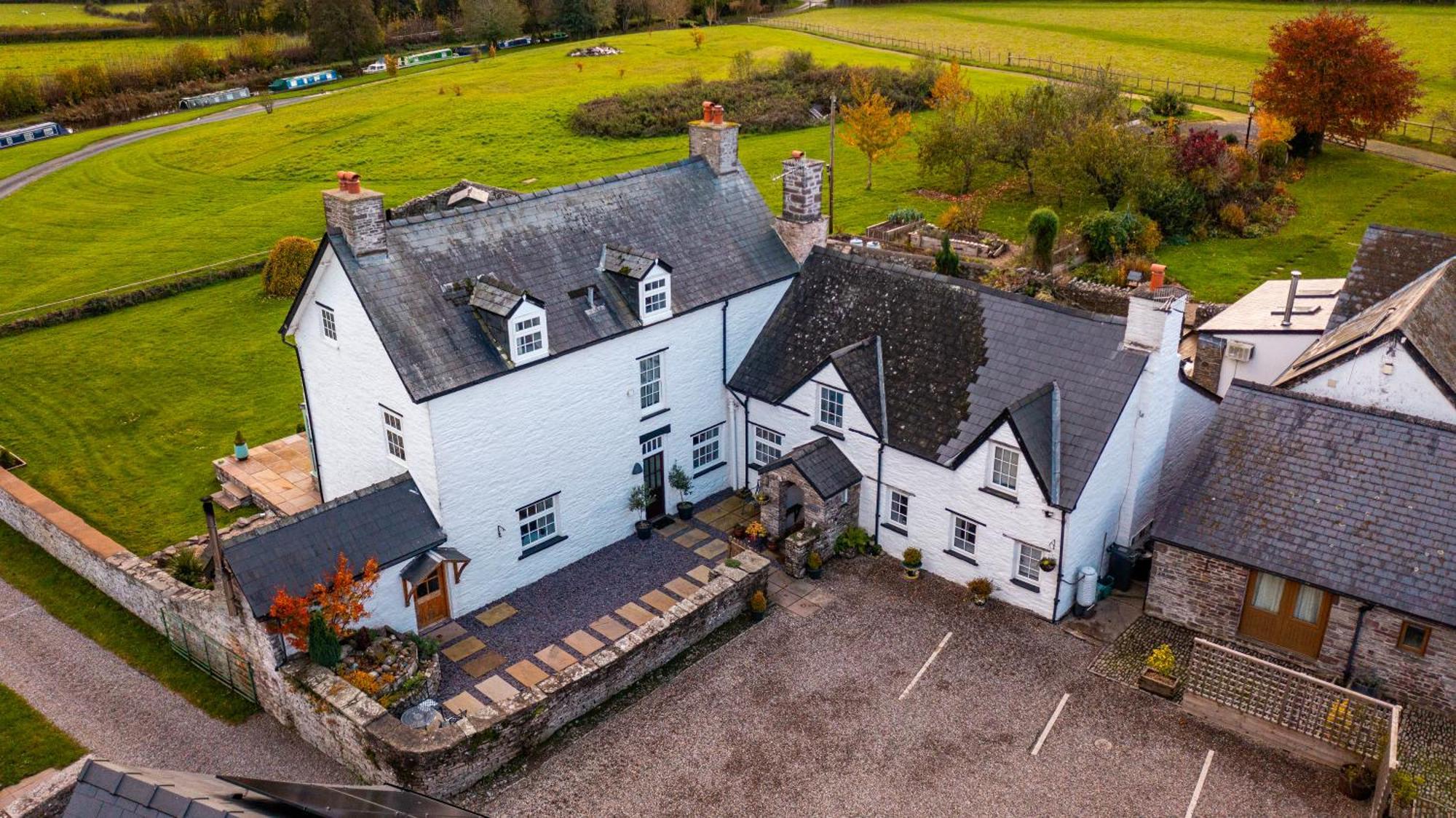 Ty Newydd B&B Brecon Esterno foto